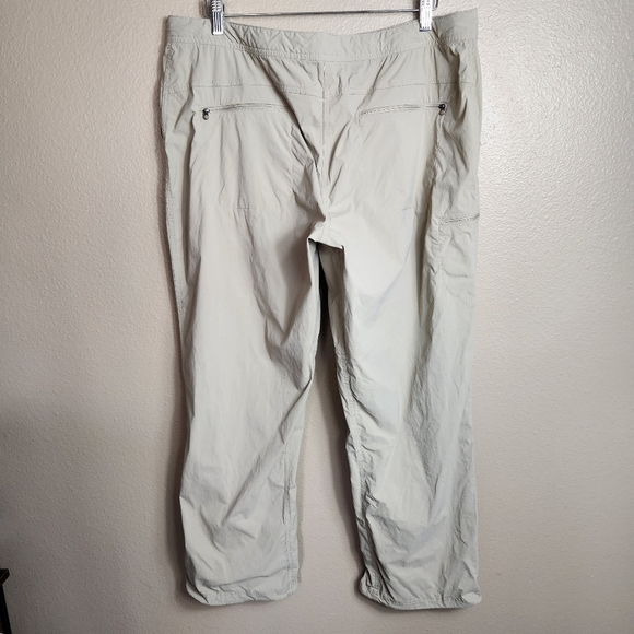LL Bean Womens |18| Khaki Water-Repellent Midrise Straight Leg Trail Hiking Pant - Picture 5 of 10
